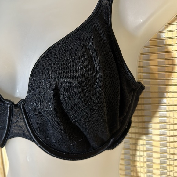 Black Satin and Mesh Jacquard Print Underwire Bra Brand Unknown See Measurements - Picture 7 of 16